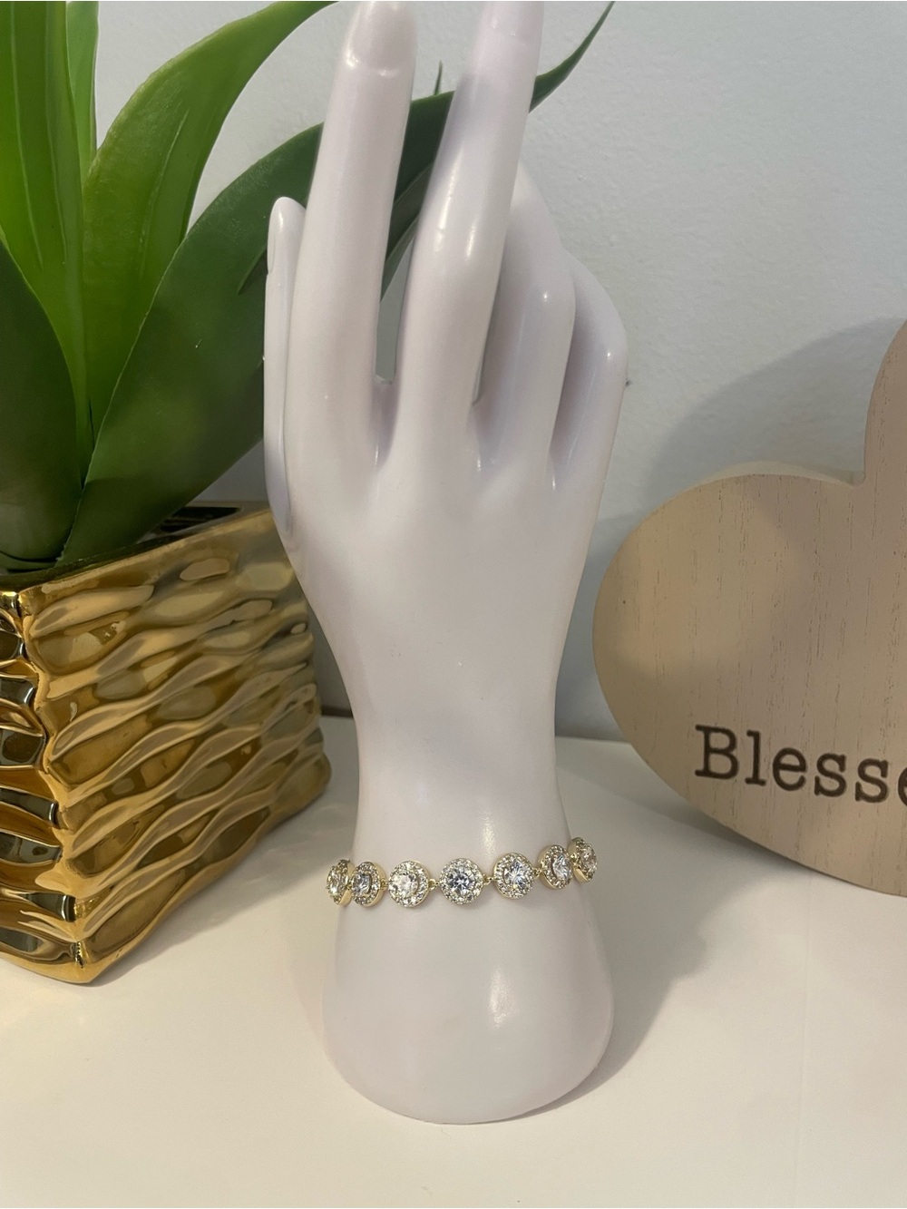 High-Quality Gold-Filled Bracelet ✨